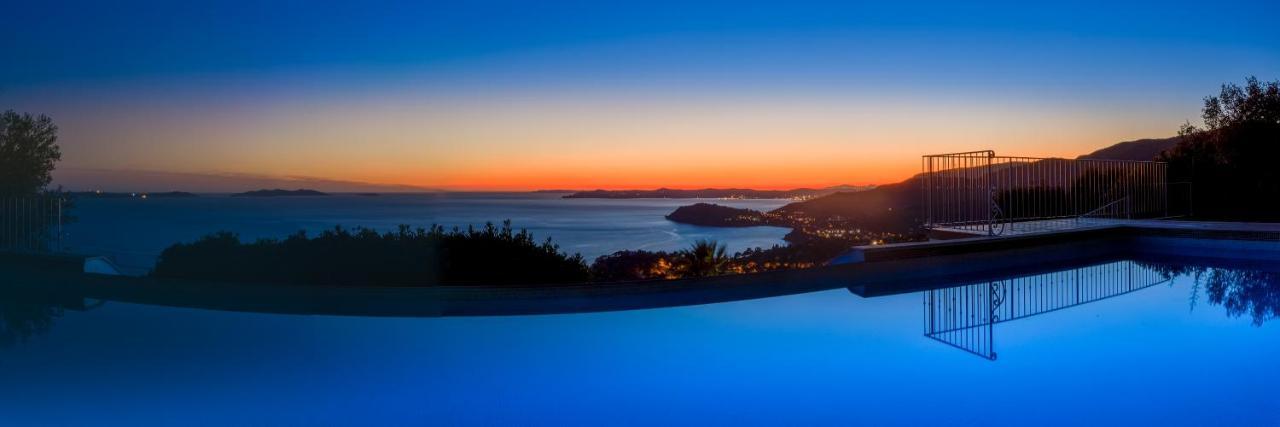 Vistazur Luxueux Appartement Avec Terrasse Et Piscine Rayol-Canadel-sur-Mer Exterior foto