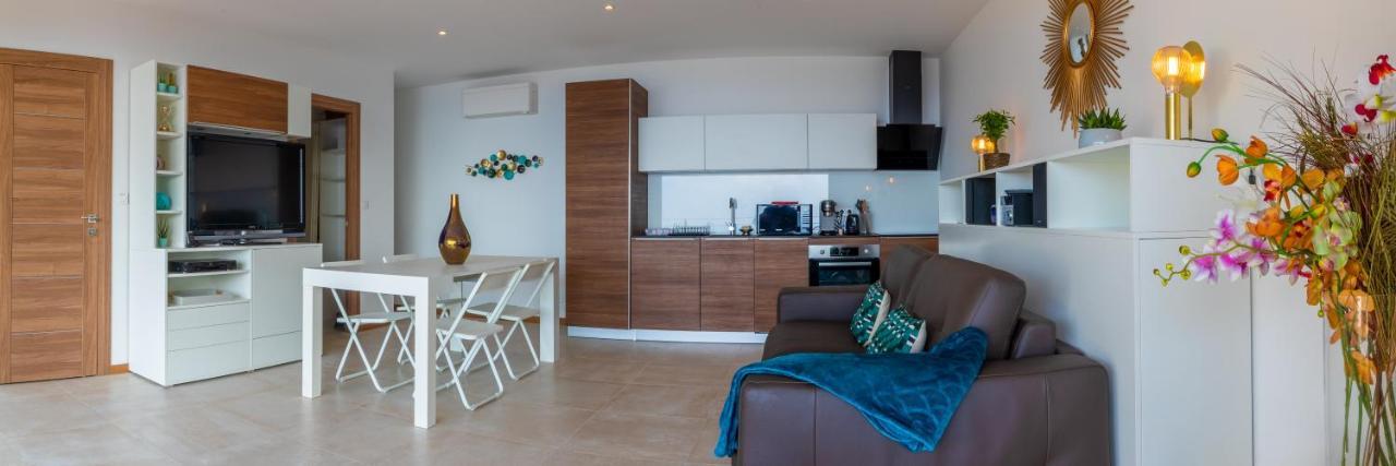 Vistazur Luxueux Appartement Avec Terrasse Et Piscine Rayol-Canadel-sur-Mer Exterior foto